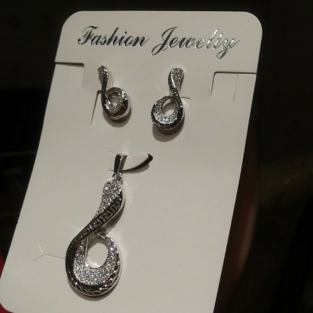 🎁 Silver Plated Jewelry Set